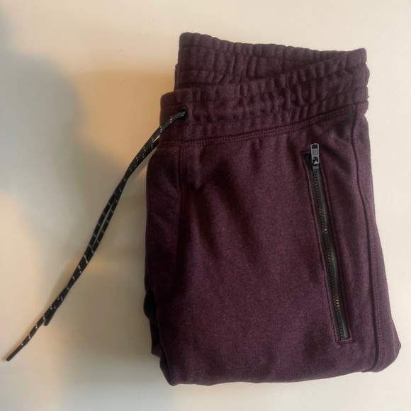 American Eagle Small Maroon Male Sweat Pants With Zippers - Picture 7 of 8